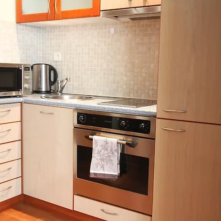 Sofia Apartments *